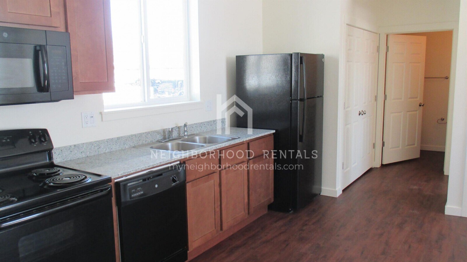 Photo - Valencia Patio Home Apartments