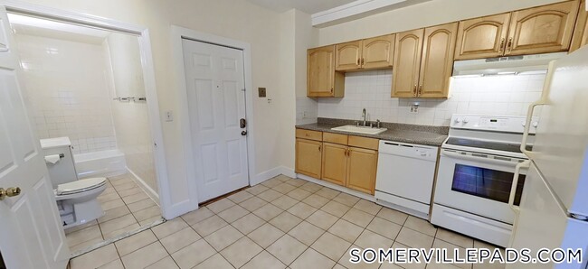 Photo - 38 Bond St Unit 3R