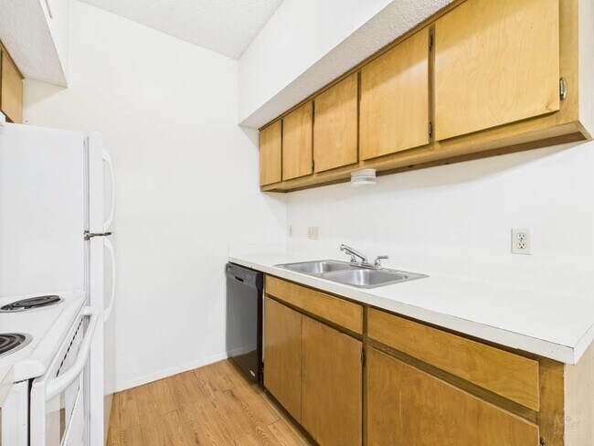 Photo - 3316 Guadalupe St Unit 210