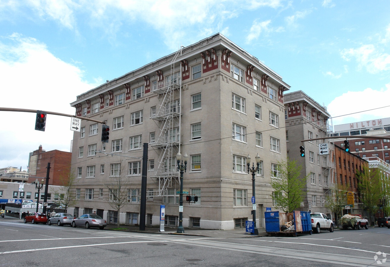 Fountain Place Apartments - Fountain Place Apartments