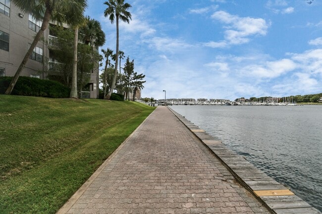 Building Photo - 1201 Enterprise Unit 405