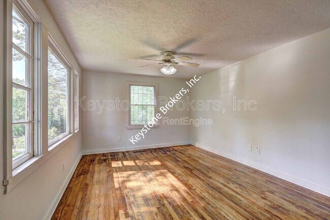 Photo - 4571 Shadow Lawn Dr