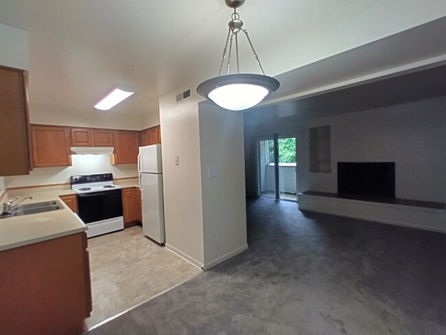 Photo - 600 Reusens Rd Unit N149