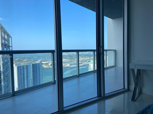 Photo - 495 Brickell Ave Unit 5706