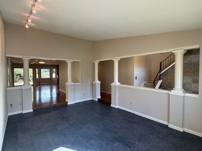 Photo - Massive4-Bedroom Richmond Home!