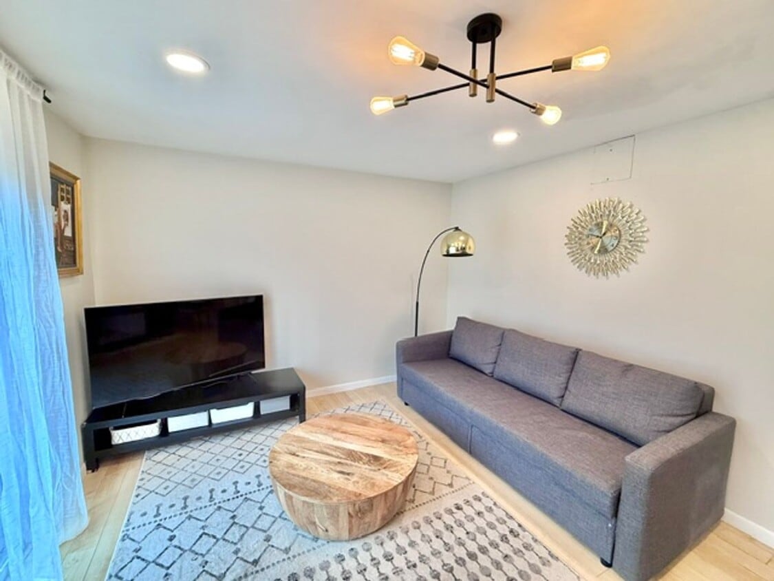 Charming 3-Bedroom, 2-Bath Home for Rent -... - Charming 3-Bedroom, 2-Bath Home for Rent -...