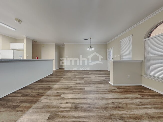 Photo - 1511 Cheyenne Trl