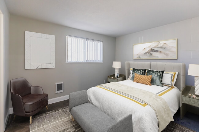 Building Photo - Tuscany Village