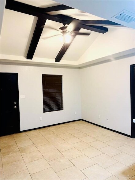 Photo - 909 E Daffodil Ave