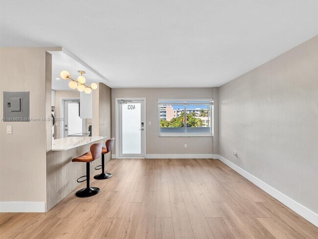 Photo - 1030 9th St Unidad 403