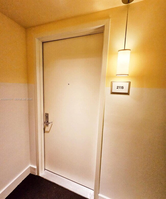Photo - 475 Brickell Ave Unidad 2115