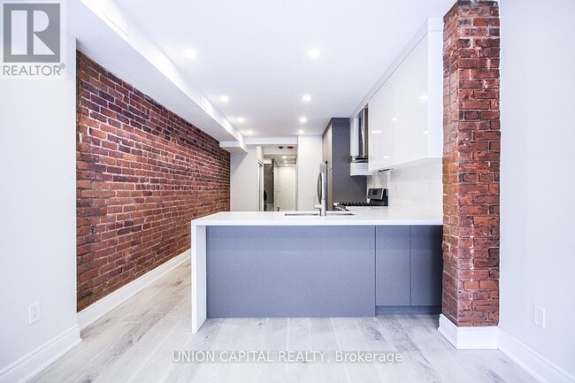 Photo - 66 Dovercourt Rd