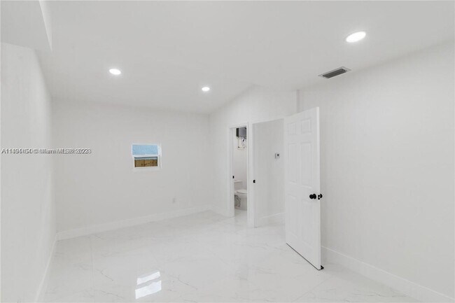 Photo - 6800 NW 5th Pl