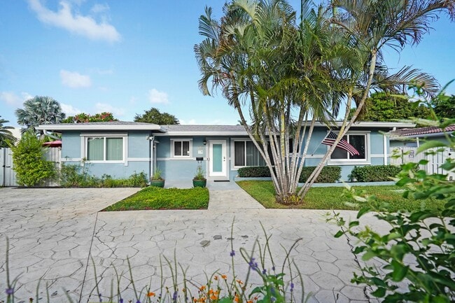 Photo - 954 NE 26th Ave