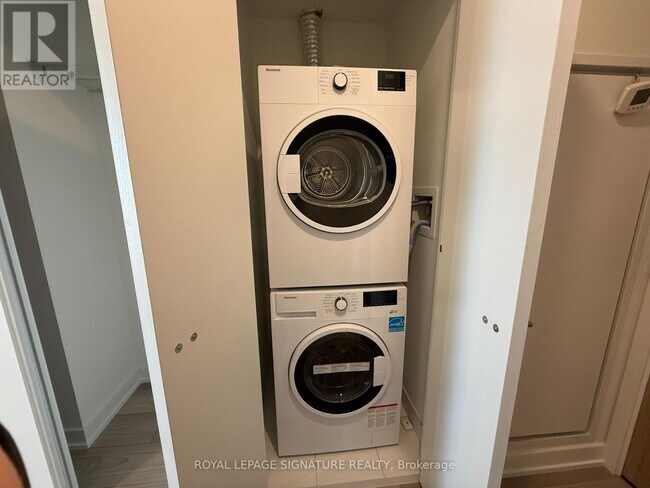 Photo - 1 Fairview Rd E Unit 1713