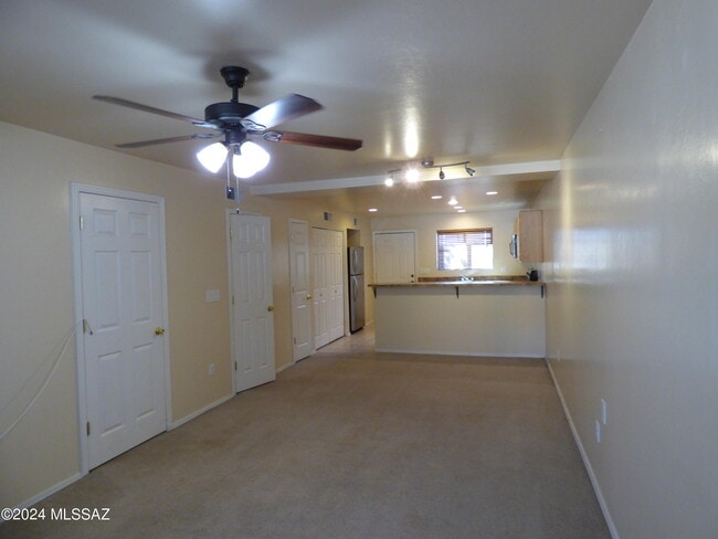 1077 N Riverside Dr Unit 3