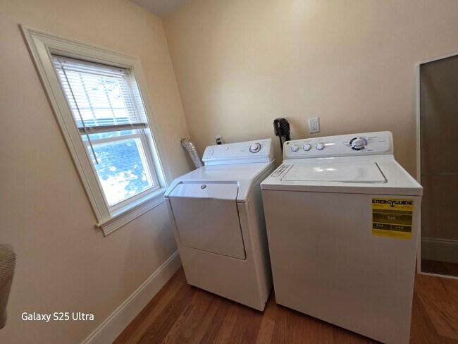 Photo - No Brokers Fee. Oak Sq Area of Brighton. P...