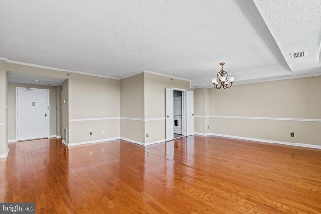 Photo - 3709 S George Mason Dr Unidad 1609 - EAST
