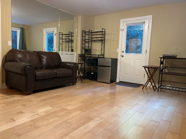 Photo - 435 Hubbard Gulch Rd