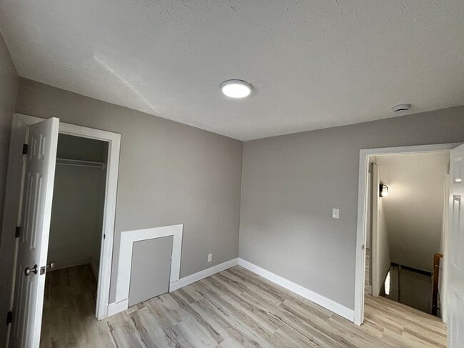 Photo - 21434 Panama St