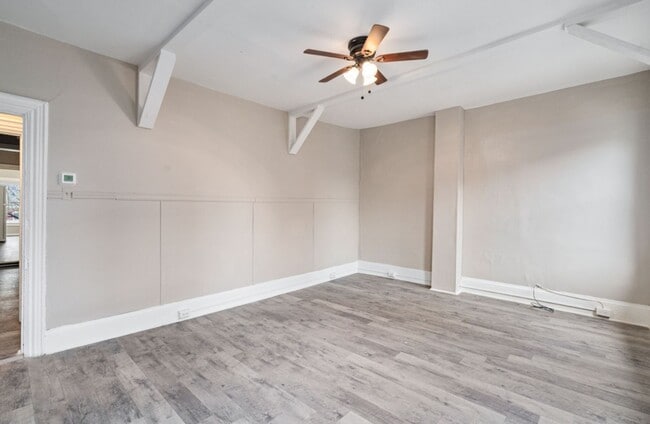 Photo - 1815 Locust St Unit #2