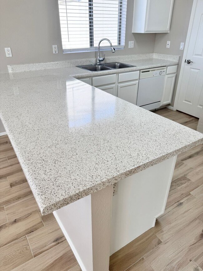 Photo - Remodeled 5 Bedroom/3 Bath Home. Upgraded Flooring & Kitchen!