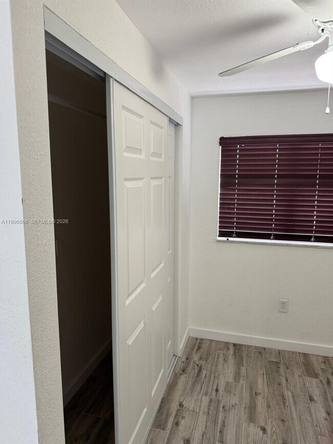 Photo - 5420 E 7th Ave Unidad 2