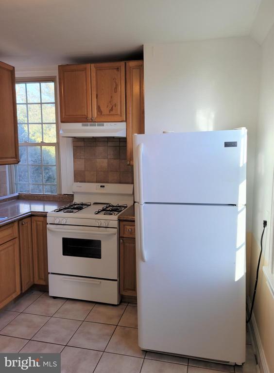 Photo - 111 Iona Ave Unit 2ND