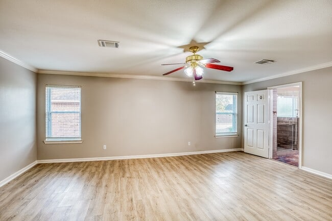 Photo - 2309 San Augustine Ln