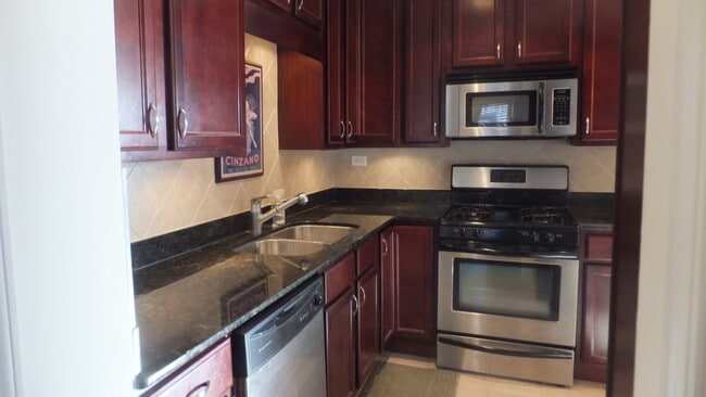 32 Elgin Ave