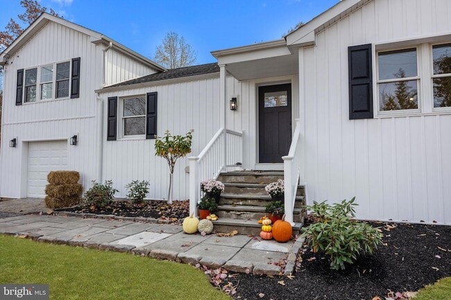 Photo - 271 Stoopville Rd