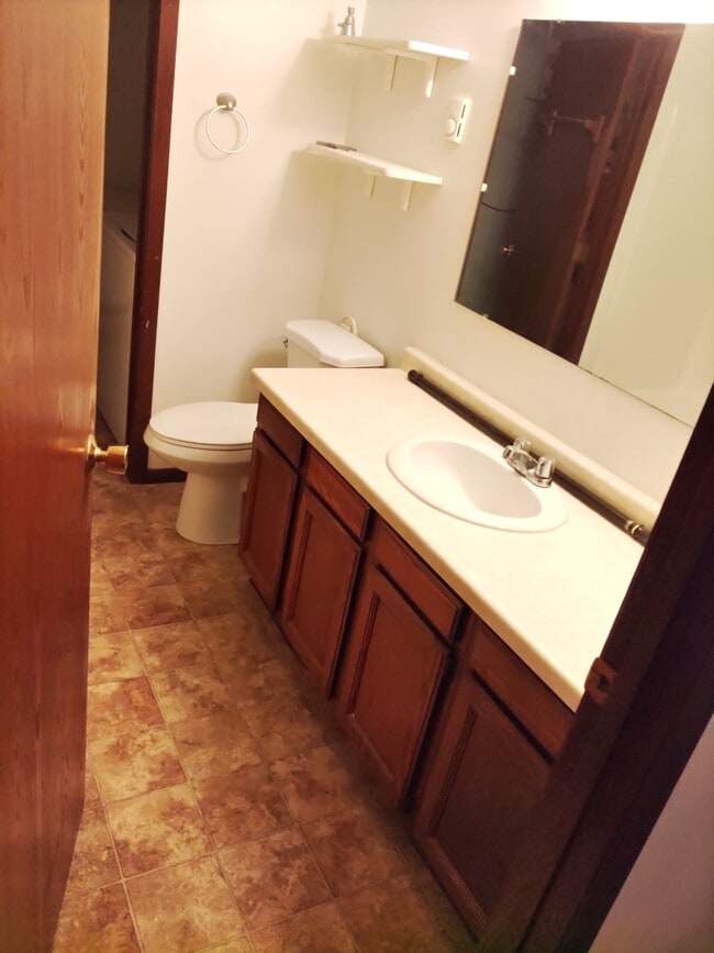 Photo - 1037 Terrace Dr