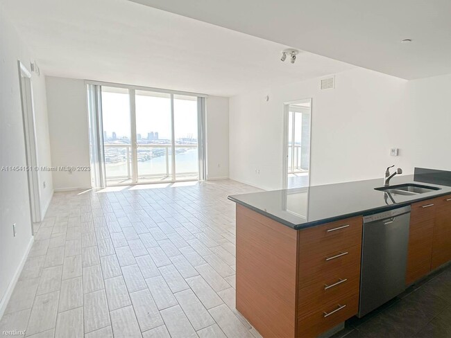 2 br, 2 bath Condo - 50 Biscayne Blvd Apt ... - 2 br, 2 bath Condo - 50 Biscayne Blvd Apt ... Unit Apt 3104