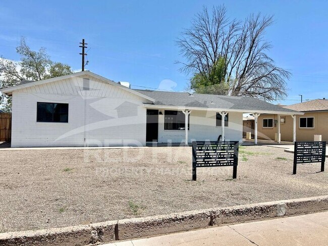 119 S Catalina St