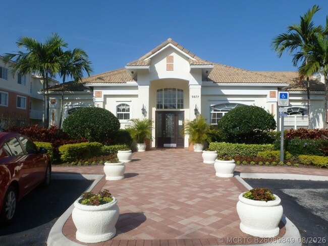 9857 Baywinds Blvd Unidad 9105