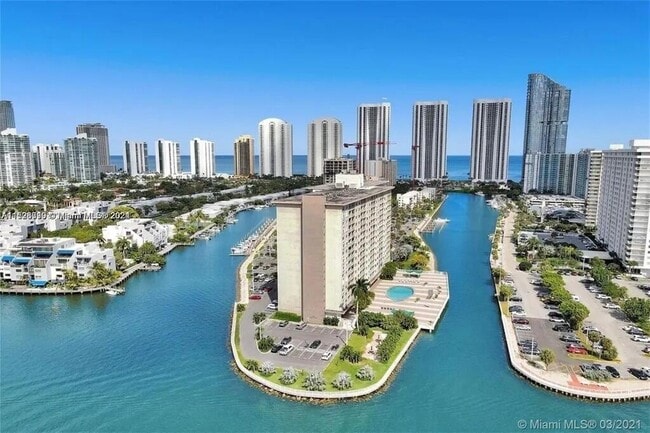Building Photo - 400 Kings Point Dr Unit 1426 Rental