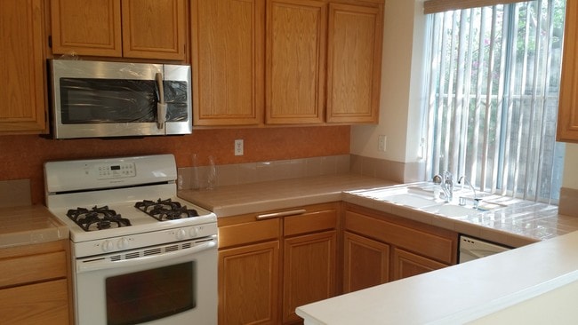 Photo - 101 Peppertree Ln