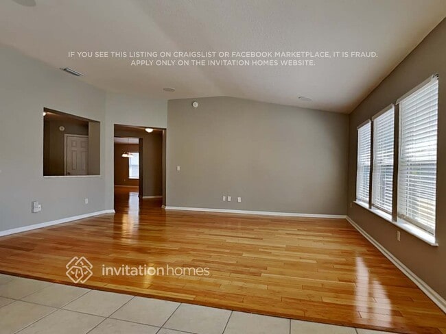 Photo - 650 MacKenzie Cir