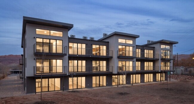 Photo - 443 Kane Creek Blvd Condo Unit B210