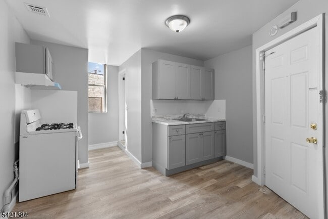 Photo - 23 Monroe St Unit 2