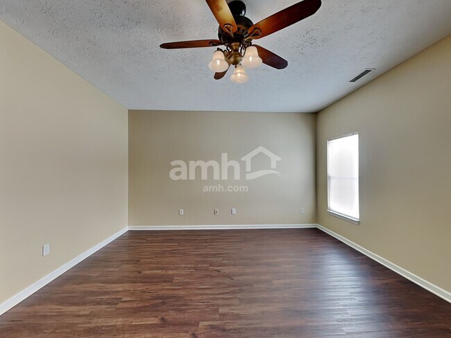 Photo - 5659 W Woodview Trl