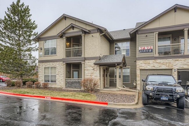 Building Photo - Beautiful 2-bedroom Condo in highly desirable Falling Water community in Littleton! Pool-Fitnes C... Unit #521