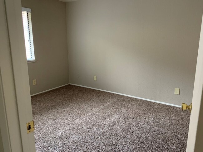 Photo - White Willow Glen Apartments