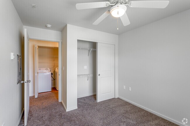 Columbia - 3BR, 2BA - 1,101 SF