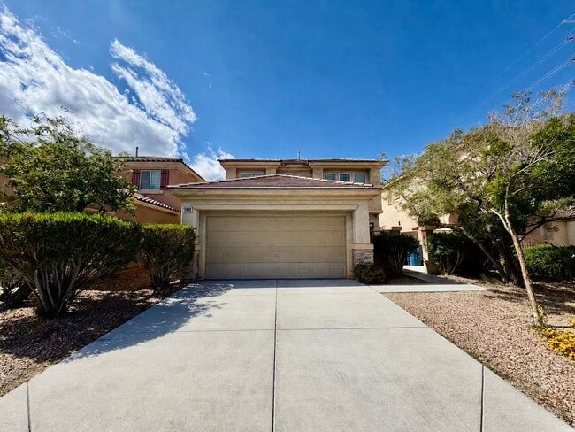 Building Photo - Beautiful and well-maintained two-story home in summerlin
