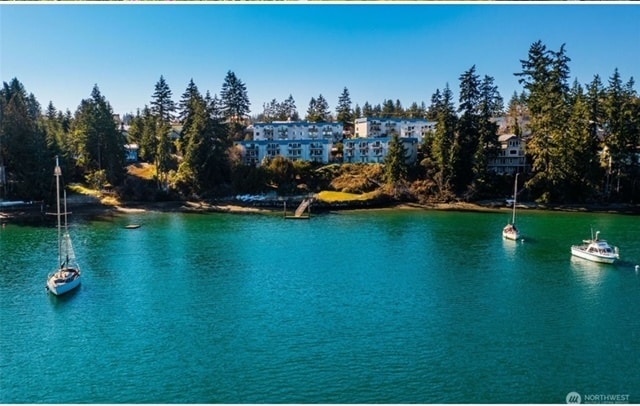 Majestic View Condo overlooking Oyster Bay - 924 Shorewood Dr Unit F