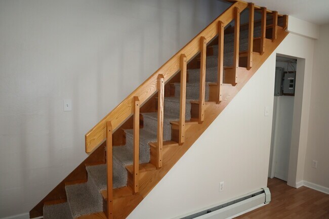 Photo - 228 3rd St Unit B