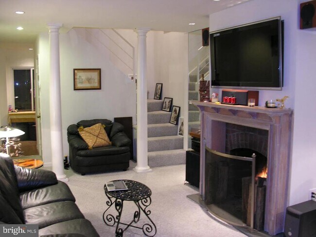 Photo - 1008 Paper Mill Ct