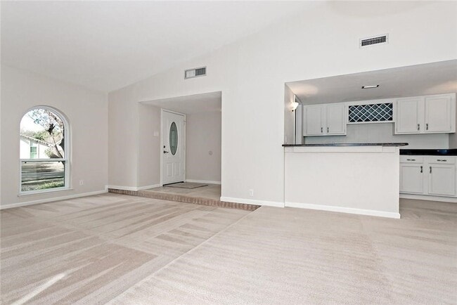 Photo - 5000 Goodwin Dr