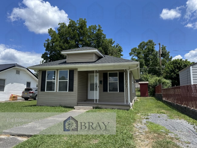 Photo - Fully remodeled cute cottage!